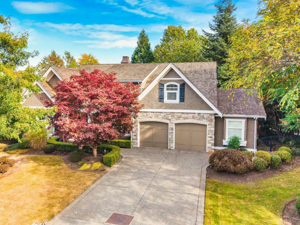 Garden / Landscaping Photo of 3668 159a Street, Surrey, BC