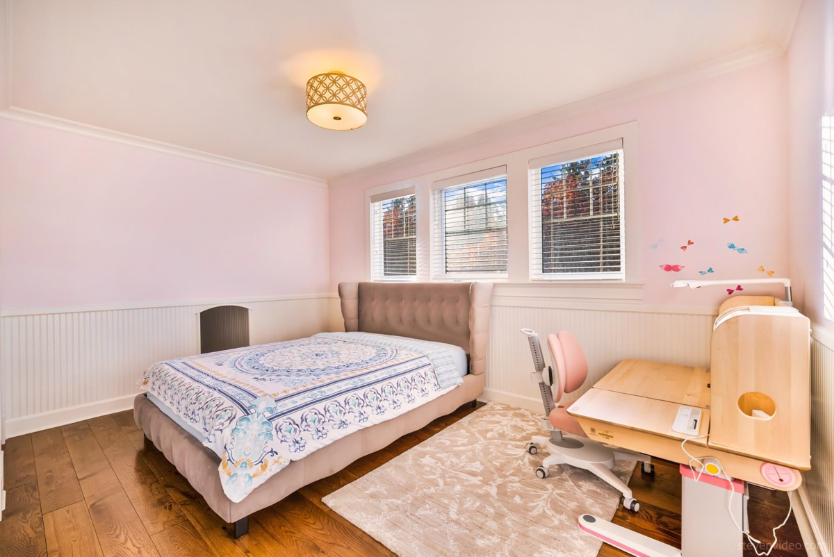 Guest Bathroom Photo of 3668 159a Street, Surrey, BC