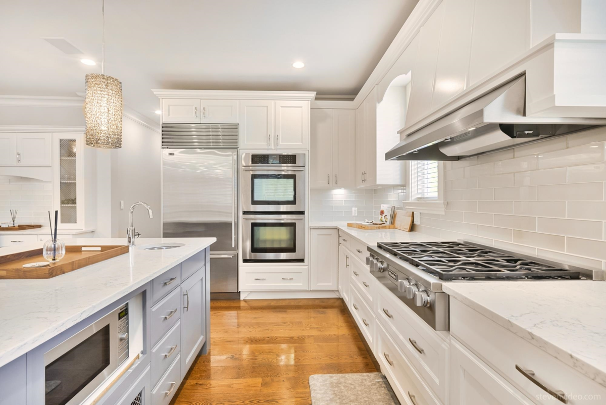 Kitchen Photo of 3668 159a Street, Surrey, BC