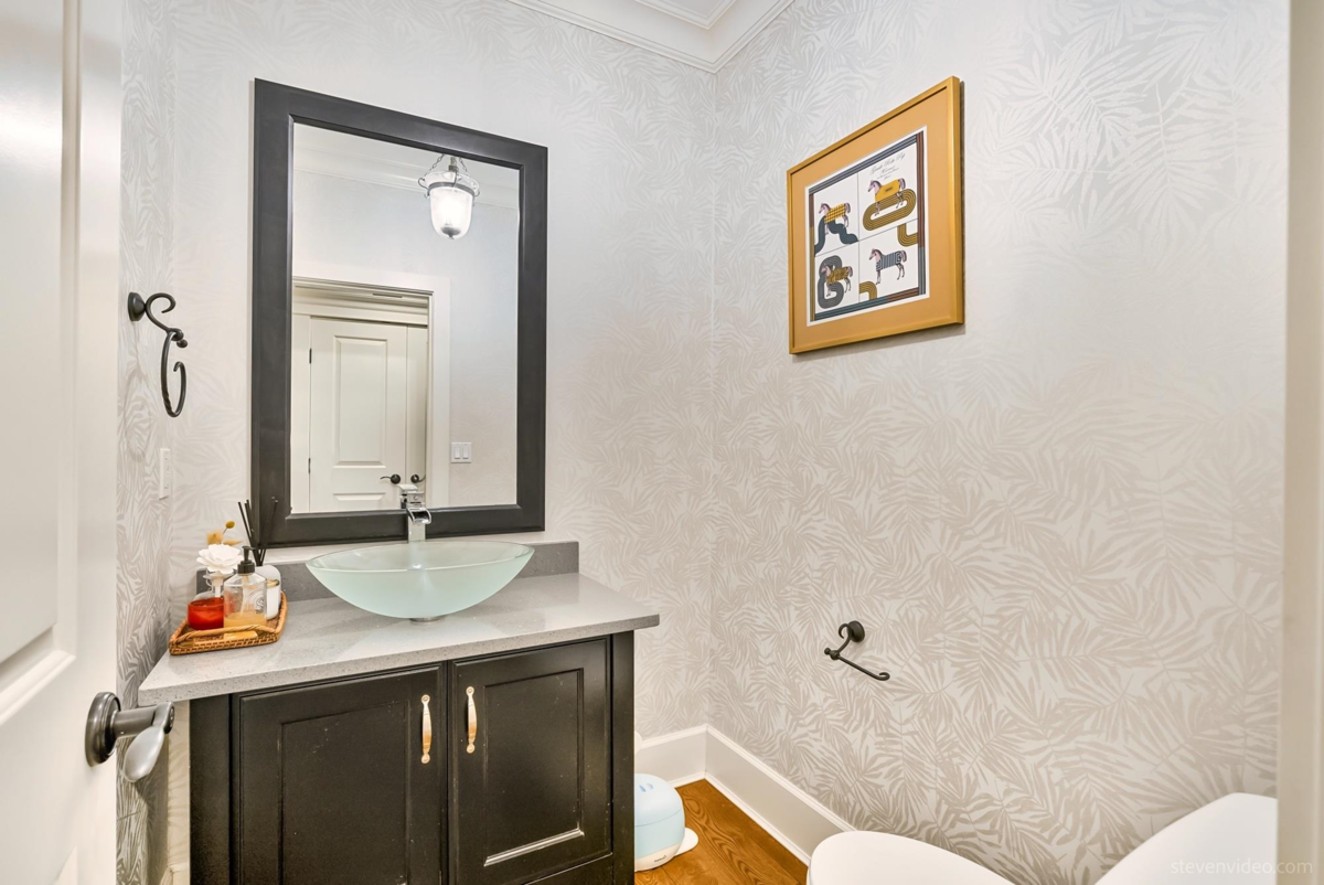 Primary Bathroom Photo of 3668 159a Street, Surrey, BC