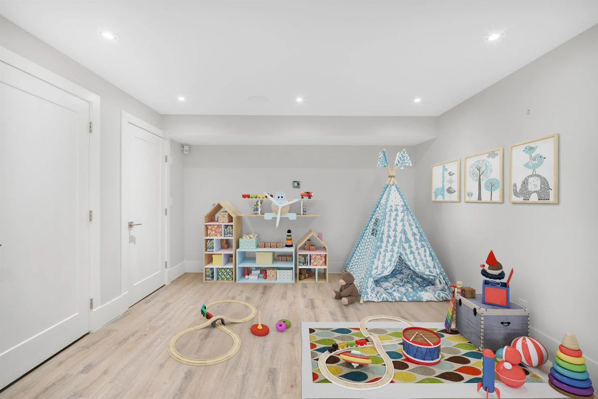 Staircase Photo of 3668 159a Street, Surrey, BC