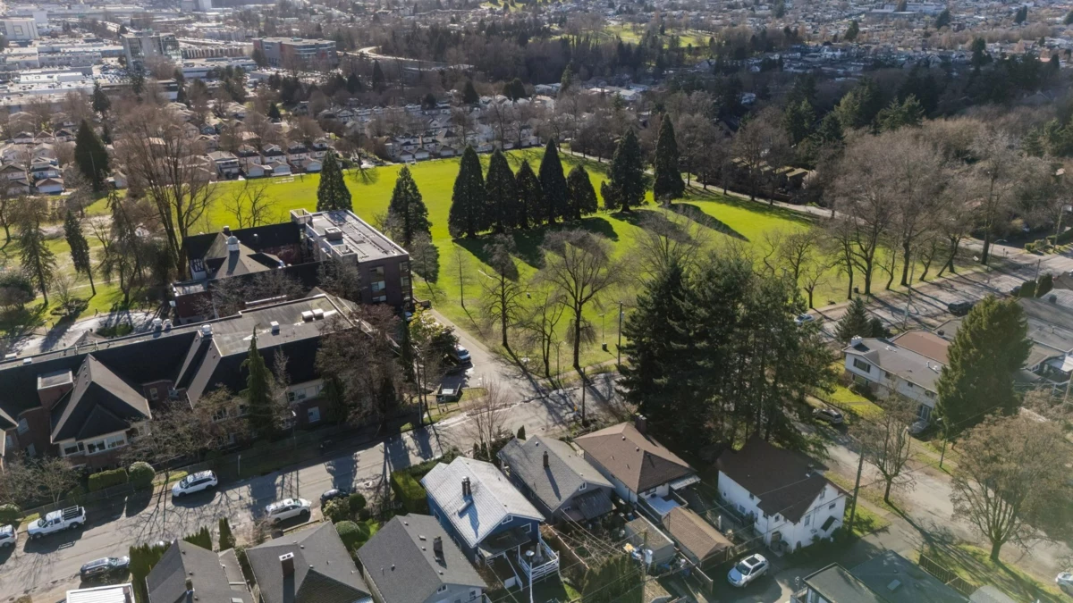 Garden / Landscaping Photo of 3617 Adanac Street, Vancouver, BC
