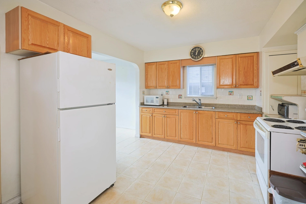 Family Room Photo of 2584 E Georgia Street, Vancouver, BC