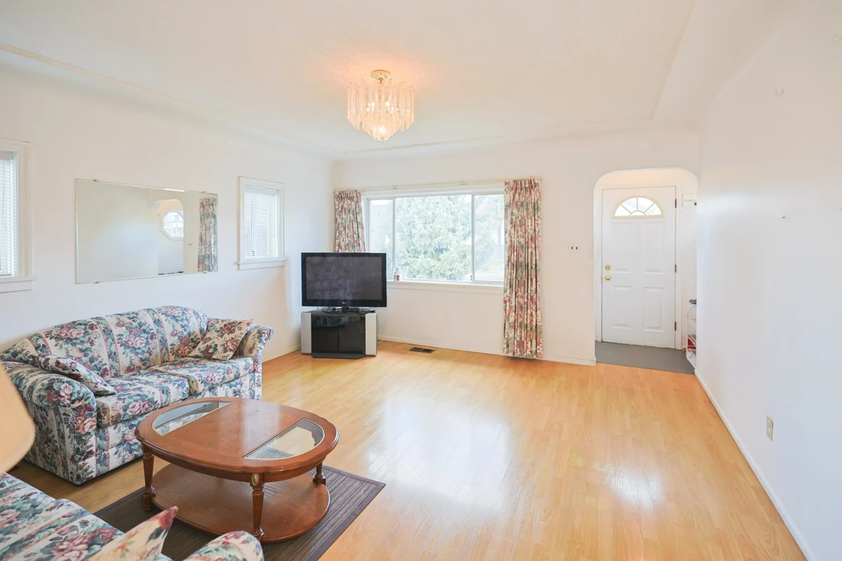 Kitchen Photo of 2584 E Georgia Street, Vancouver, BC