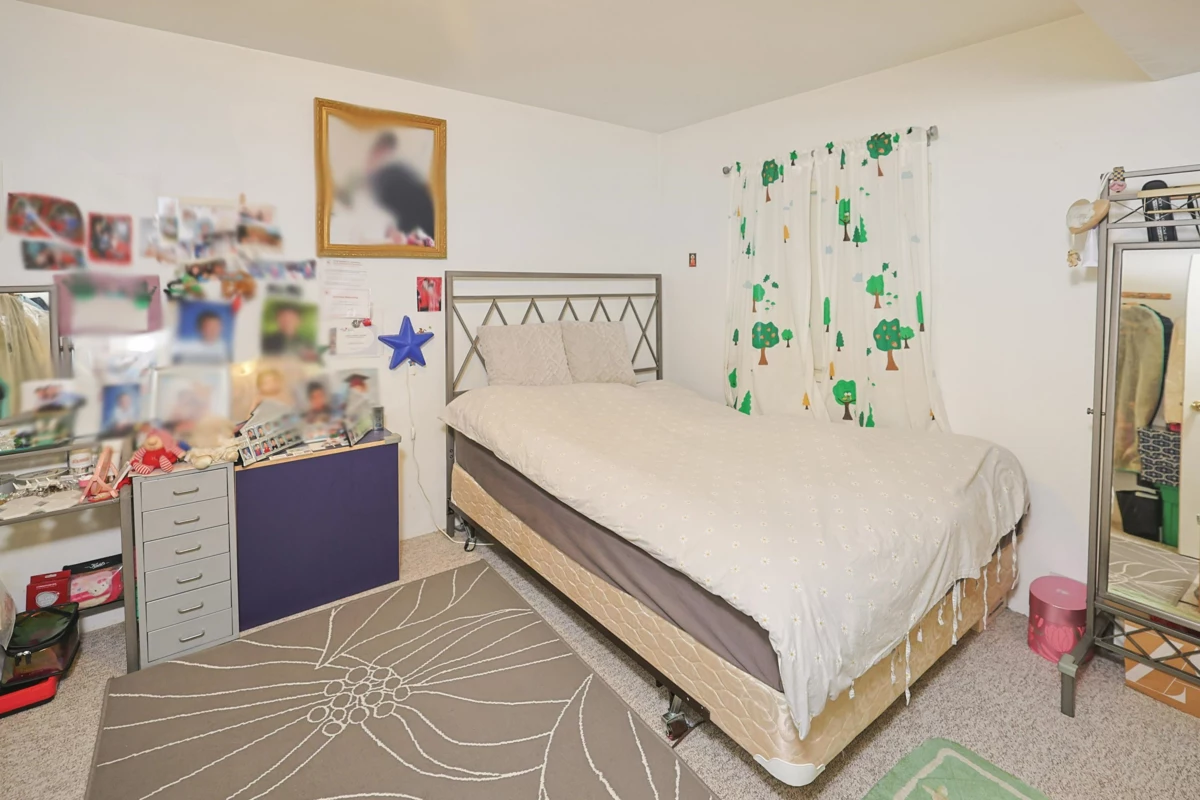 Primary Bedroom Photo of 2584 E Georgia Street, Vancouver, BC