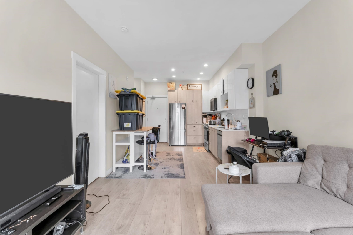 Living Room Photo of 516 10838 Whalley Boulevard, Surrey, BC