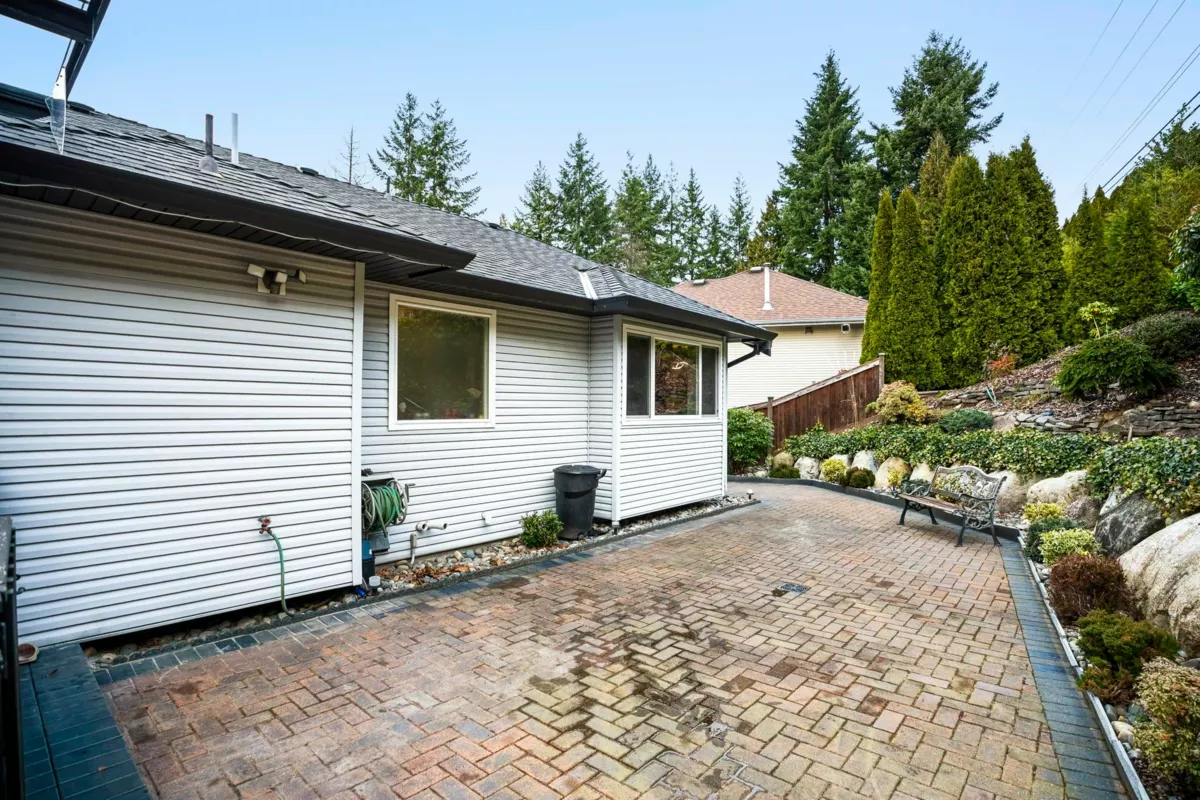 Garden / Landscaping Photo of 2268 Nacht Avenue, Port Coquitlam, BC