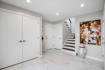 Entry Foyer Photo of 2268 Nacht Avenue, Port Coquitlam, BC