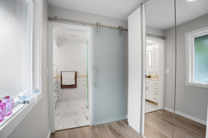Guest Bathroom Photo of 2268 Nacht Avenue, Port Coquitlam, BC