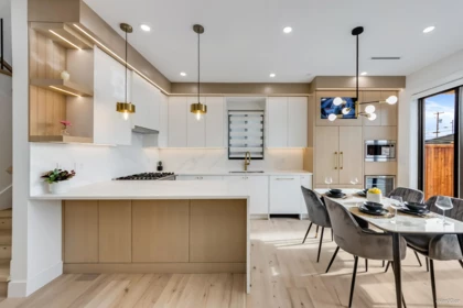 Kitchen Photo of 2 150 E 51st Avenue, Vancouver, BC