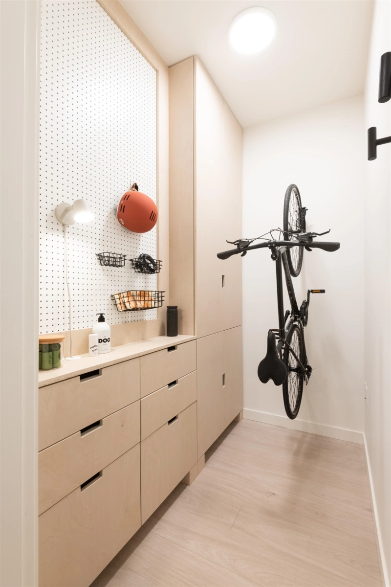 Dining Area Photo of 203 968 Lytton Street, North Vancouver, BC