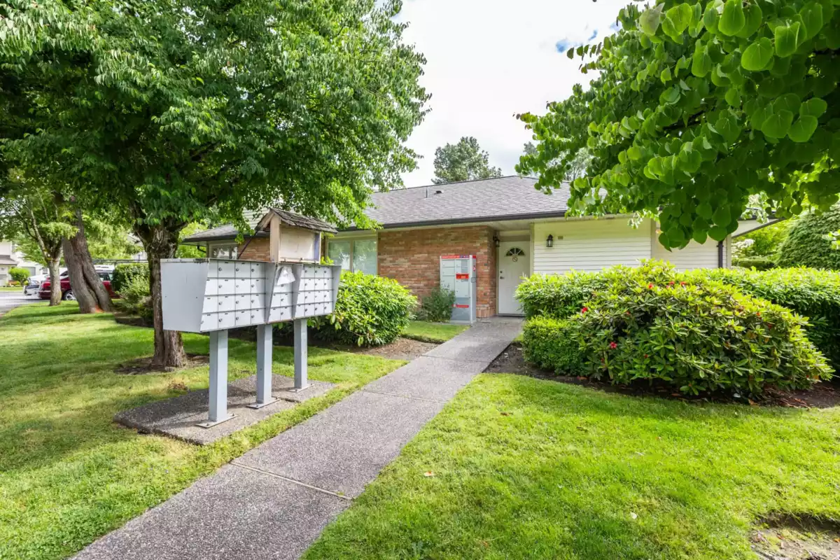 Loft / Bonus Room Photo of 118 6841 138 Street, Surrey, BC