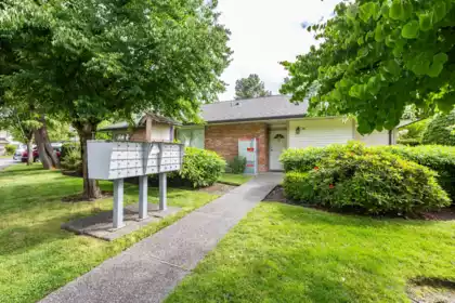 Loft / Bonus Room Photo of 118 6841 138 Street, Surrey, BC