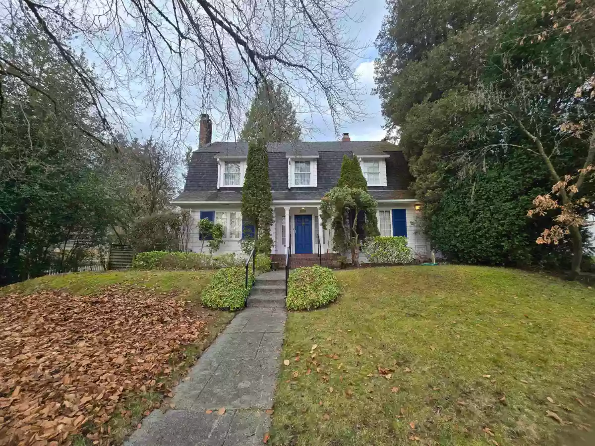 Entry Foyer Photo of 3491 W 37th Avenue, Vancouver, BC