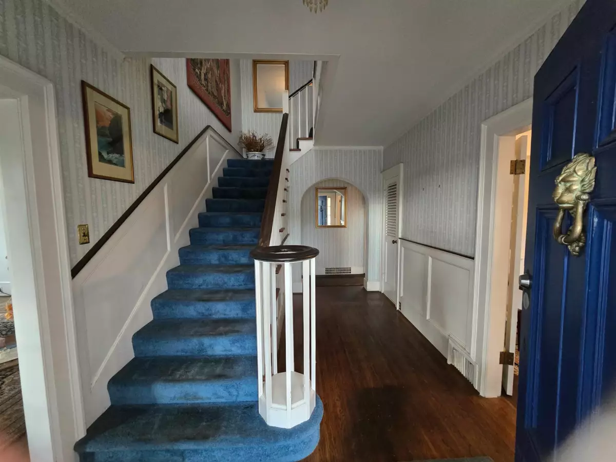 Living Room Photo of 3491 W 37th Avenue, Vancouver, BC