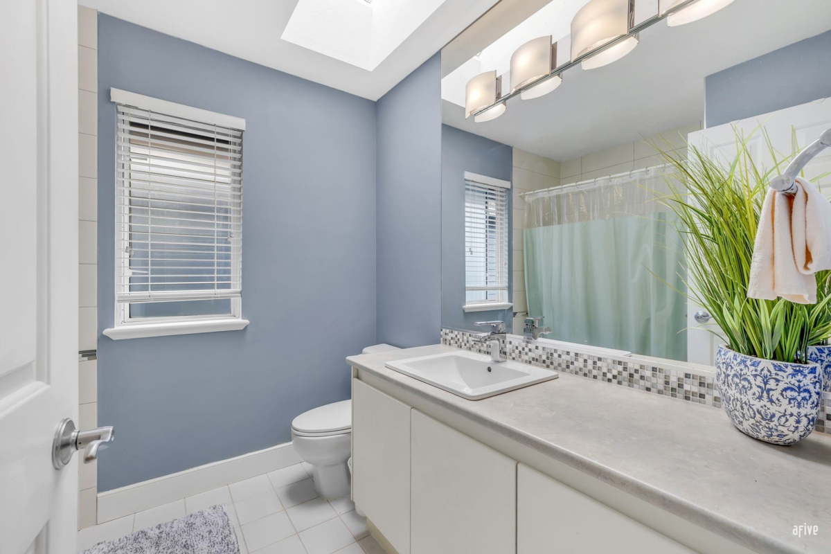 Entry Foyer Photo of 12411 Ocean Breeze Place, Surrey, BC