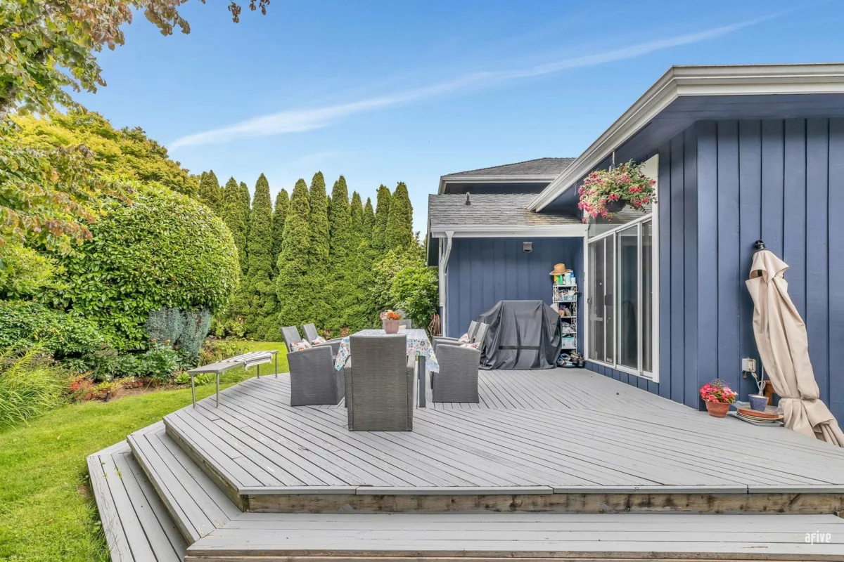 Garden / Landscaping Photo of 12411 Ocean Breeze Place, Surrey, BC