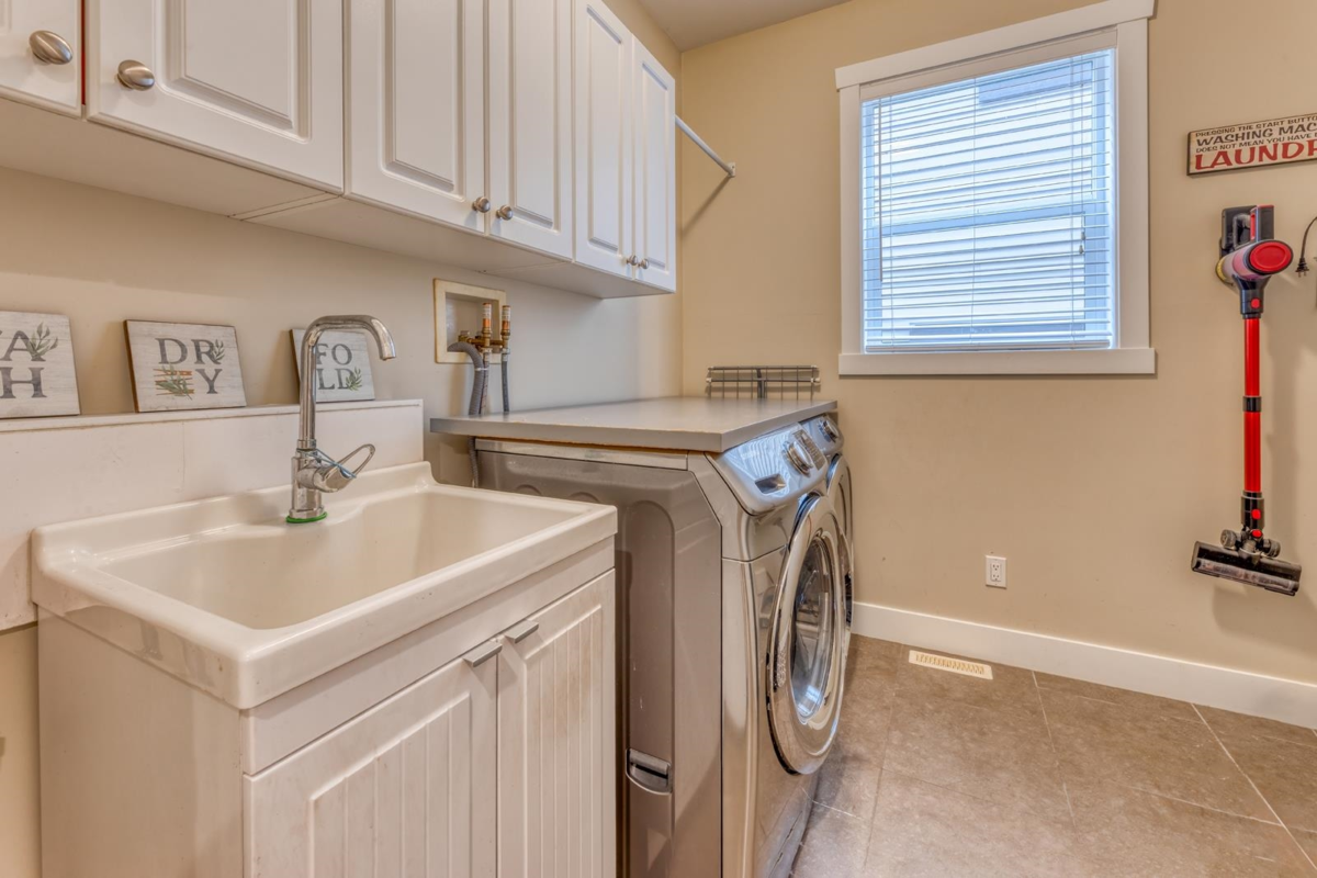 Primary Bathroom Photo of 22834 Foreman Drive, Maple Ridge, BC