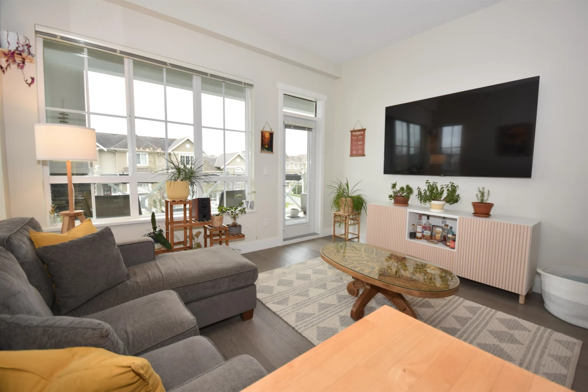 Bedroom 3 Photo of 229 5535 Admiral Way, Delta, BC