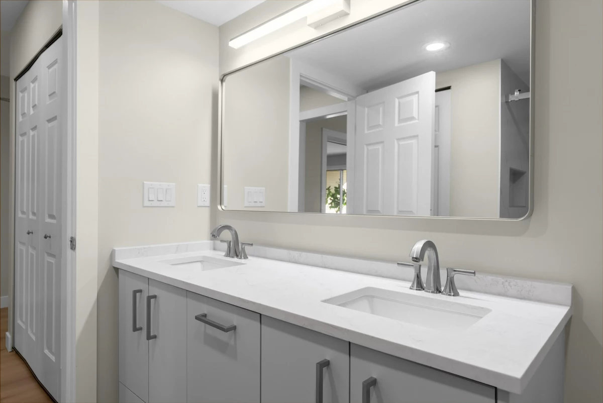 Bedroom 2 Photo of 321 7453 Moffatt Road, Richmond, BC