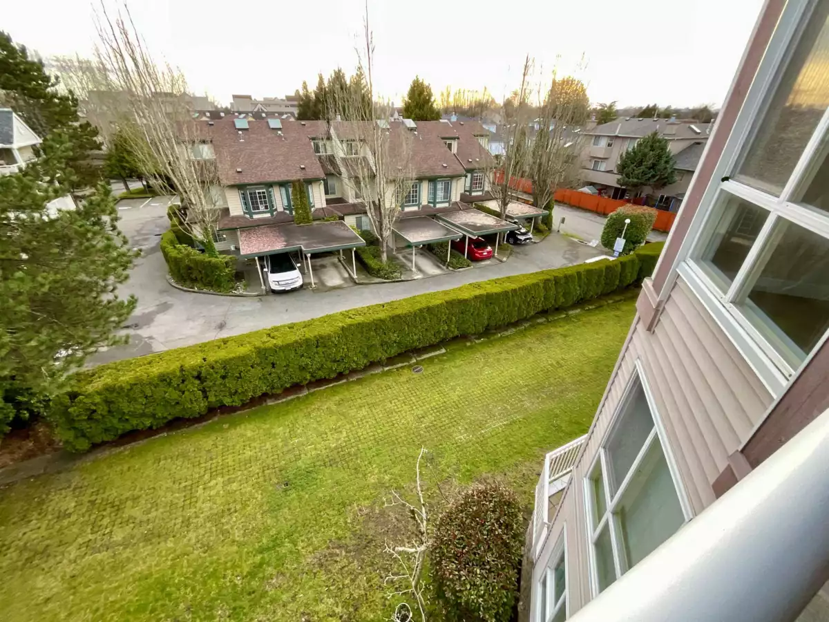 Front Yard Photo of 321 7453 Moffatt Road, Richmond, BC