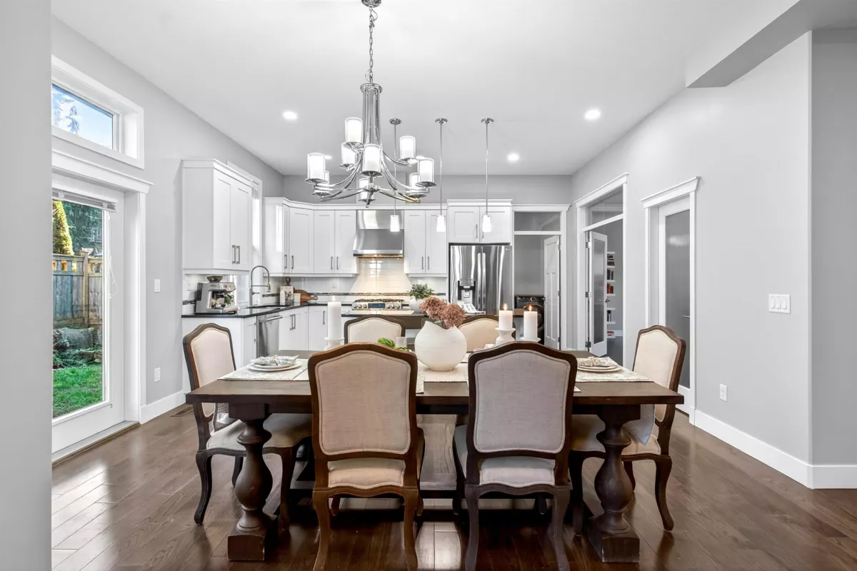 Breakfast Nook Photo of 16088 28b Avenue, Surrey, BC