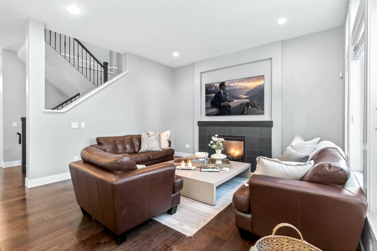 Dining Area Photo of 16088 28b Avenue, Surrey, BC