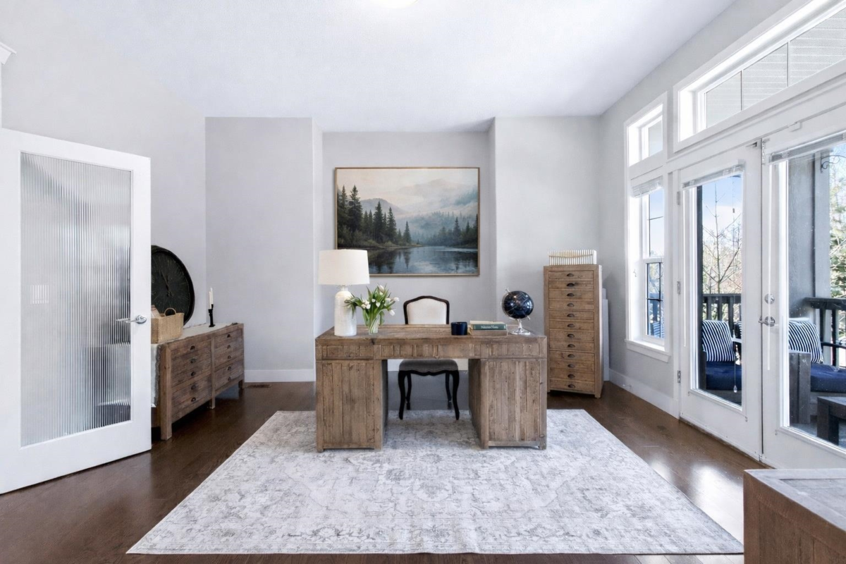 Laundry Room Photo of 16088 28b Avenue, Surrey, BC