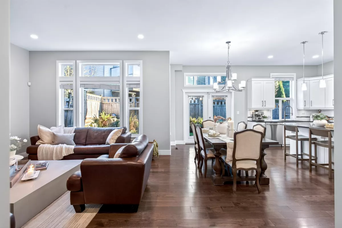 Living Room Photo of 16088 28b Avenue, Surrey, BC