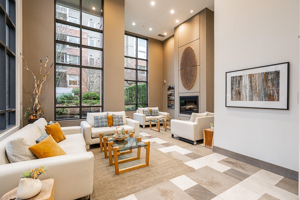 Basement Recreation Room Photo of 403 139 W 22nd Street, North Vancouver, BC