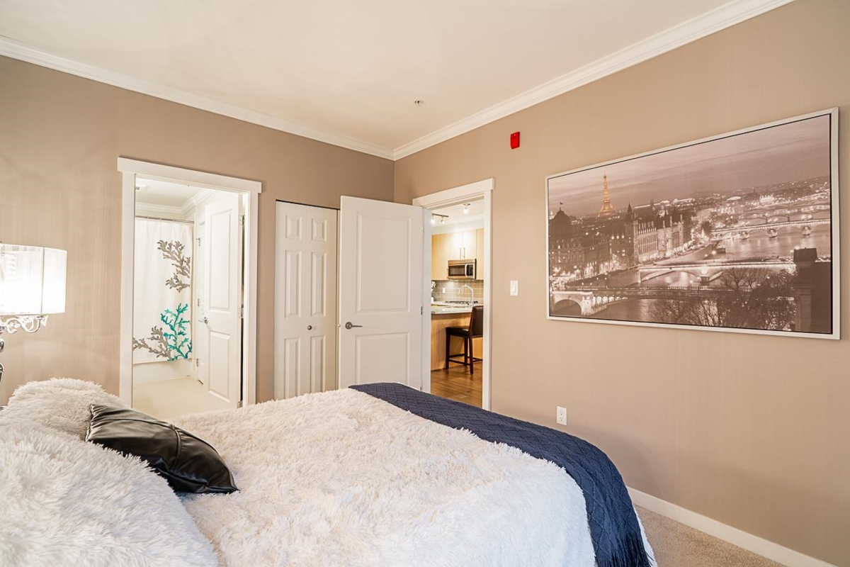 Bedroom 4 Photo of 403 139 W 22nd Street, North Vancouver, BC