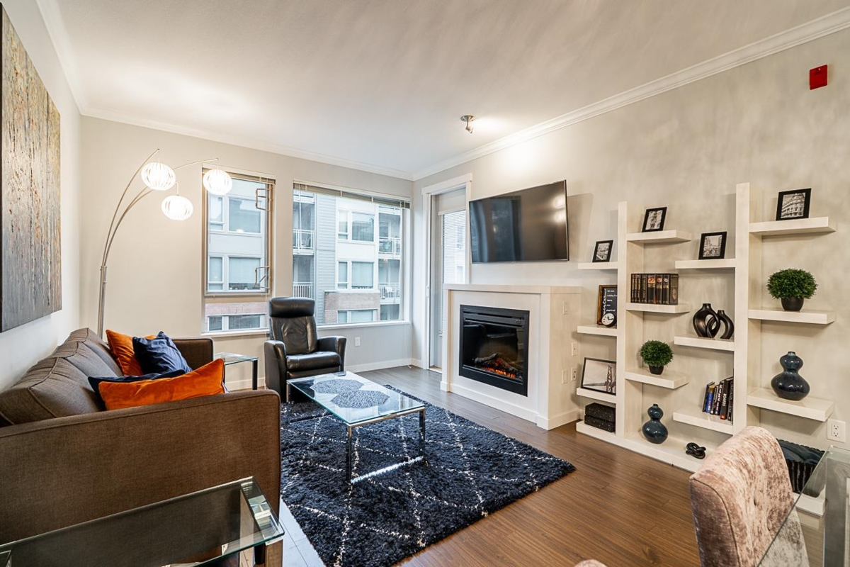 Breakfast Nook Photo of 403 139 W 22nd Street, North Vancouver, BC