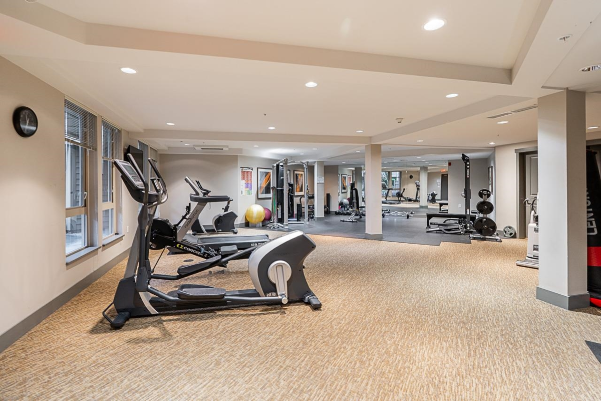 Entry Foyer Photo of 403 139 W 22nd Street, North Vancouver, BC