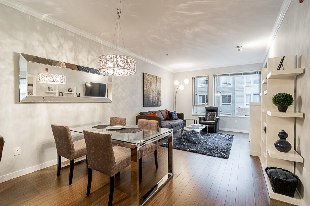 Kitchen Island Photo of 403 139 W 22nd Street, North Vancouver, BC