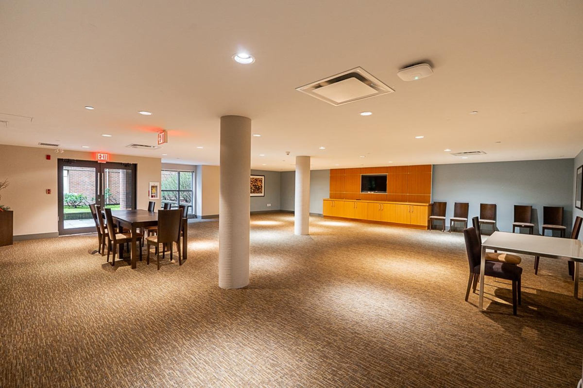 Mudroom Photo of 403 139 W 22nd Street, North Vancouver, BC
