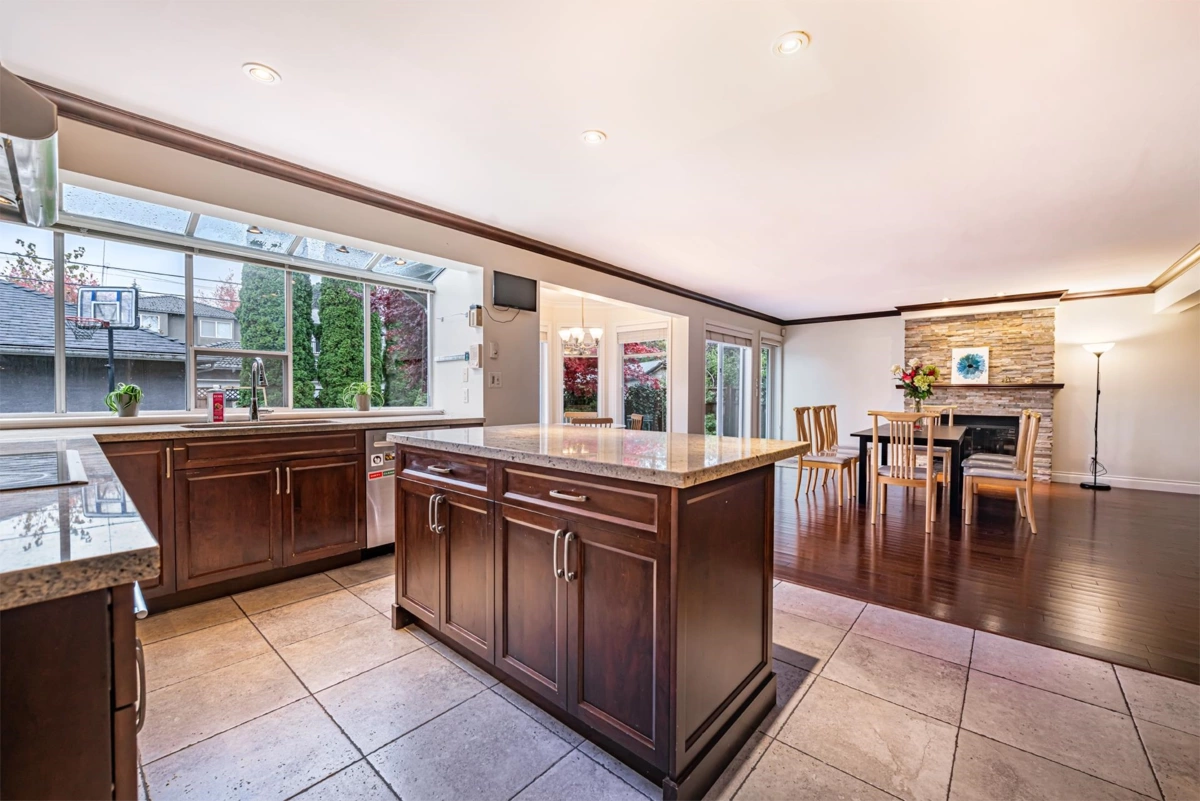 Dining Area Photo of 4570 W 13th Avenue, Vancouver, BC