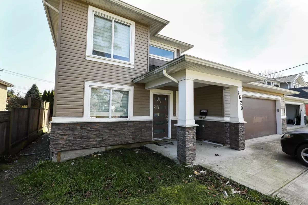Living Room Photo of 4620 W River Road, Ladner, BC