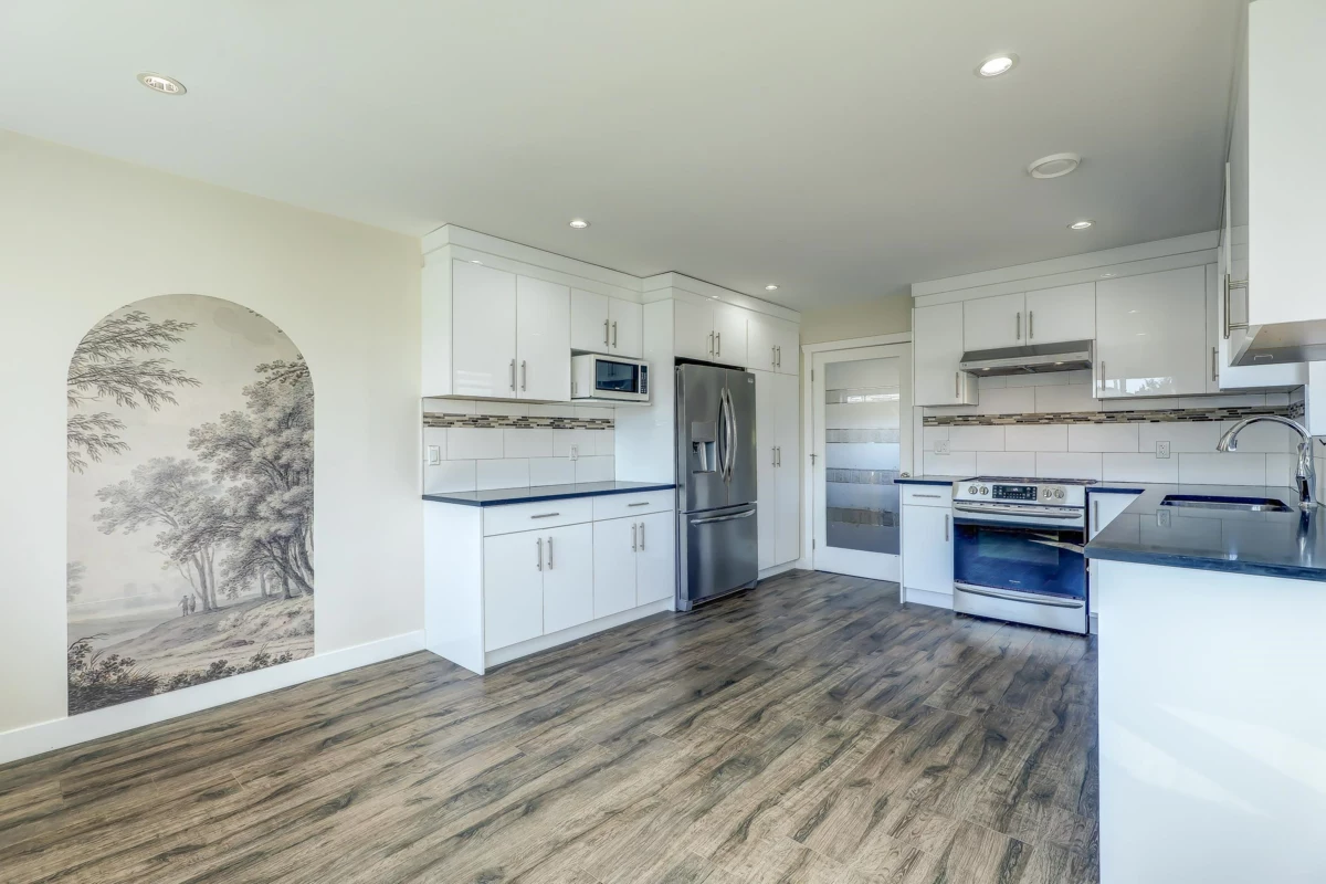 Powder Room Photo of 4620 W River Road, Ladner, BC