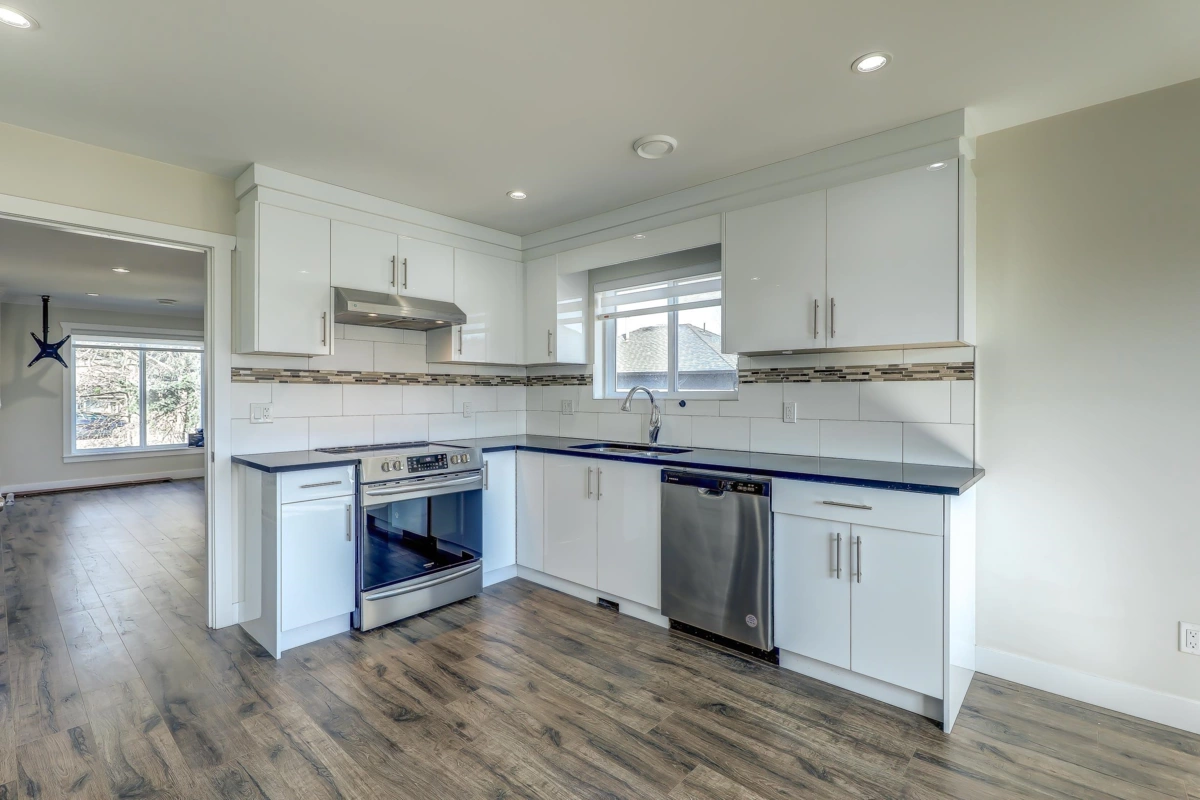 Primary Bathroom Photo of 4620 W River Road, Ladner, BC