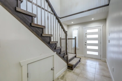 Entry Foyer Photo of 4620 W River Road, Ladner, BC