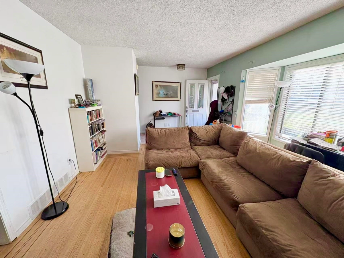 Family Room Photo of 11074 146 Street, Surrey, BC