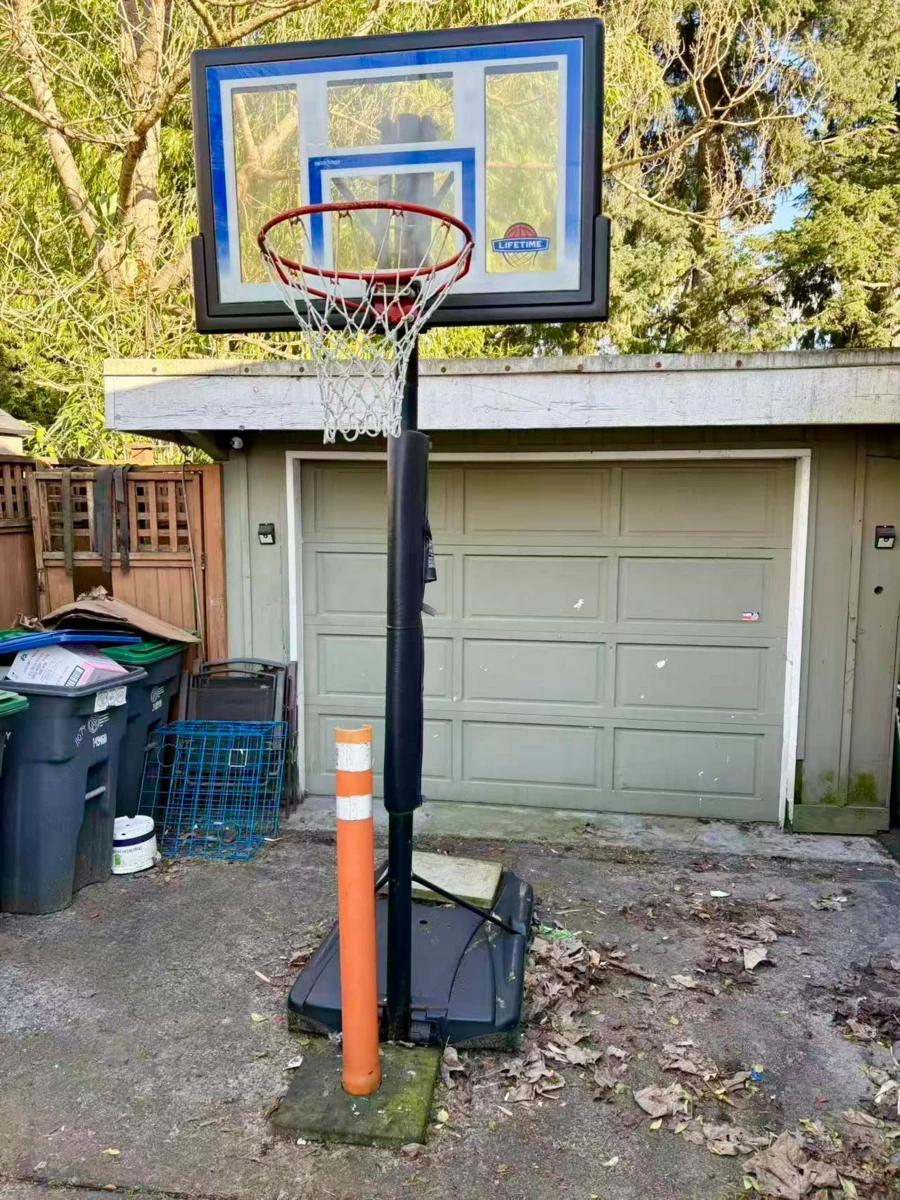 Guest Bathroom Photo of 11074 146 Street, Surrey, BC