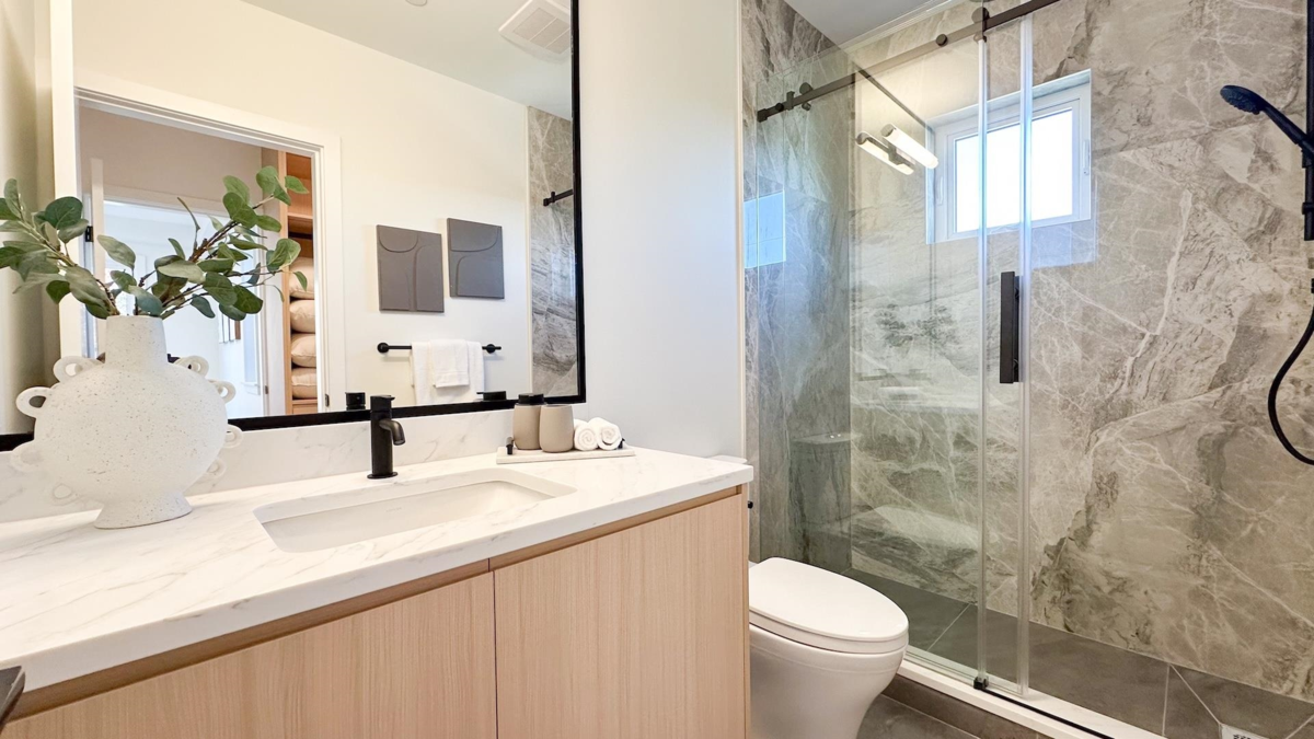 Primary Bathroom Photo of 2 3800 Pender Street, Burnaby, BC