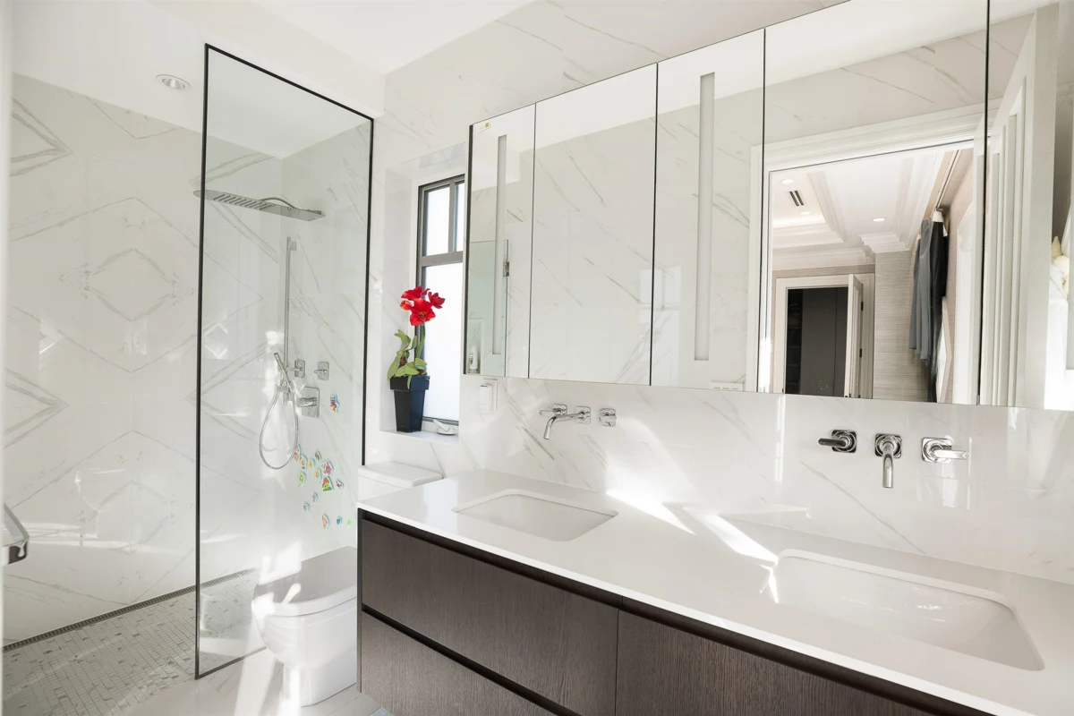 Entry Foyer Photo of 1239 W 40th Avenue, Vancouver, BC