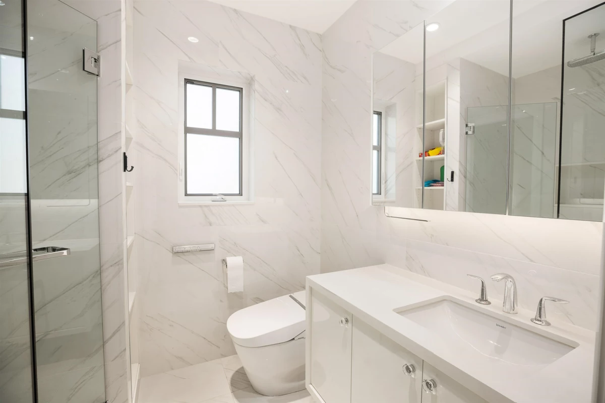 Laundry Room Photo of 1239 W 40th Avenue, Vancouver, BC