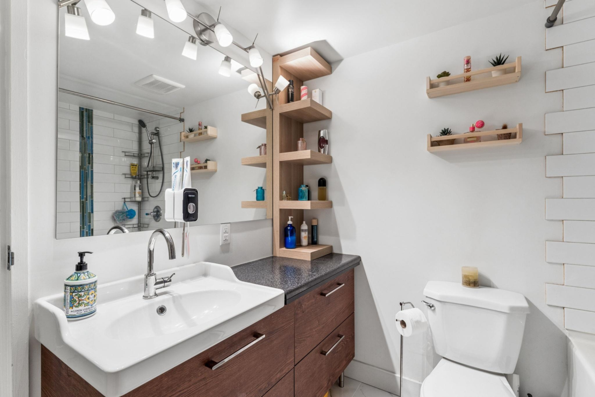 Basement Recreation Room Photo of 1005 9541 Erickson Drive, Burnaby, BC