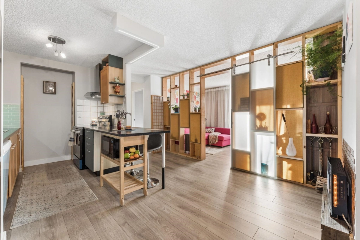 Breakfast Nook Photo of 1005 9541 Erickson Drive, Burnaby, BC