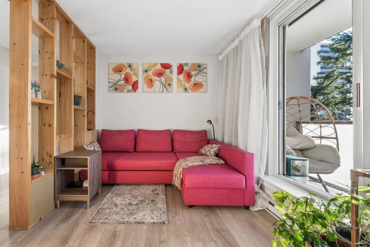 Living Room Photo of 1005 9541 Erickson Drive, Burnaby, BC