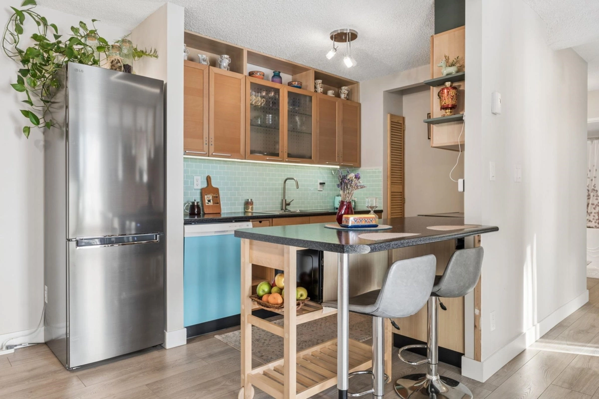 Primary Bathroom Photo of 1005 9541 Erickson Drive, Burnaby, BC