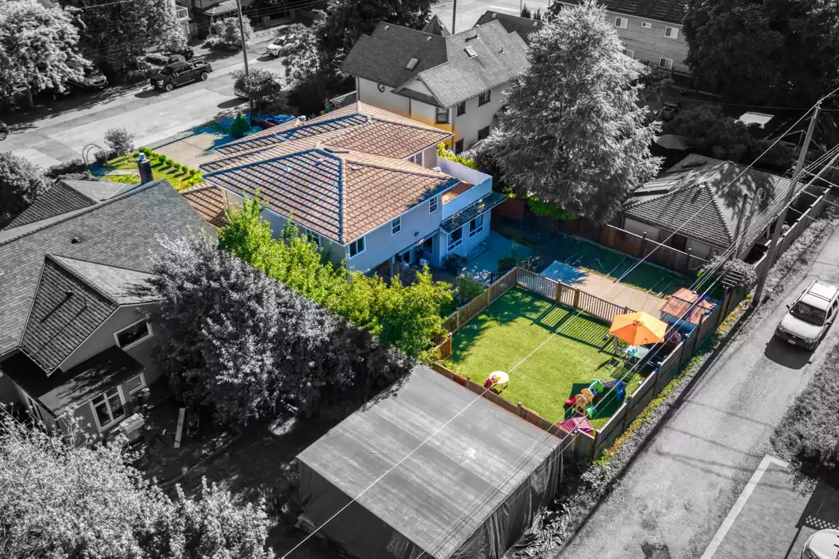 Community Amenities Photo (Clubhouse) of 826 E 13th Street, North Vancouver, BC